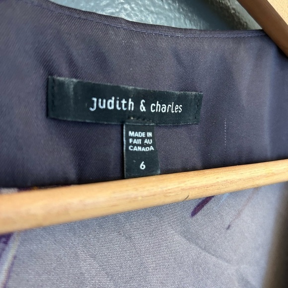 Judith & Charles size 6 EUC Artistic purple  Tank Top with Floral Accents - Picture 8 of 15